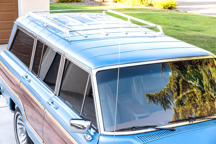 Детали экстерьера Jeep Grand Wagoneer LS1 V8 1984 года  (фото 18 из 179)